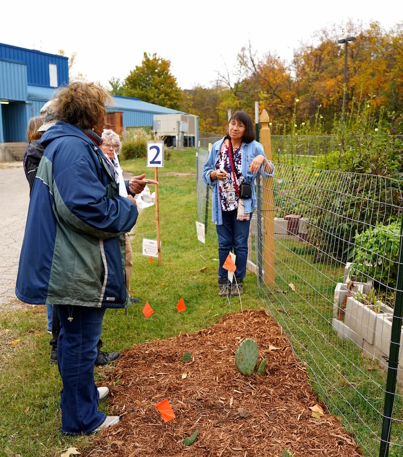 Dr. Nadia Navarrete-Tindall speaks to attendees on the importance of native plants