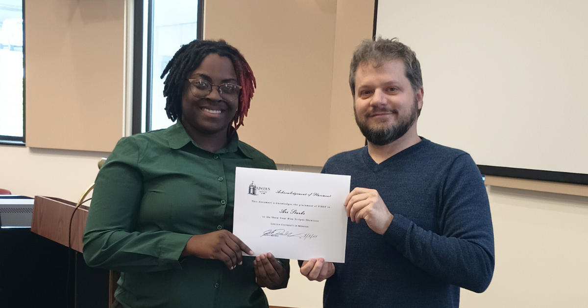 Lincoln University student Ari Starks won first place at the Show Your Stripes Research Showcase for his paper titled, “Blackness and Transness: A Dive into a Unique and Introspective World.” Certificates were presented by event organizer and director of Page Library, Jake Durham.