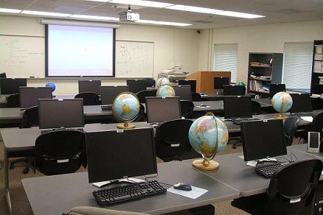 computer-lab-classroom.jpg