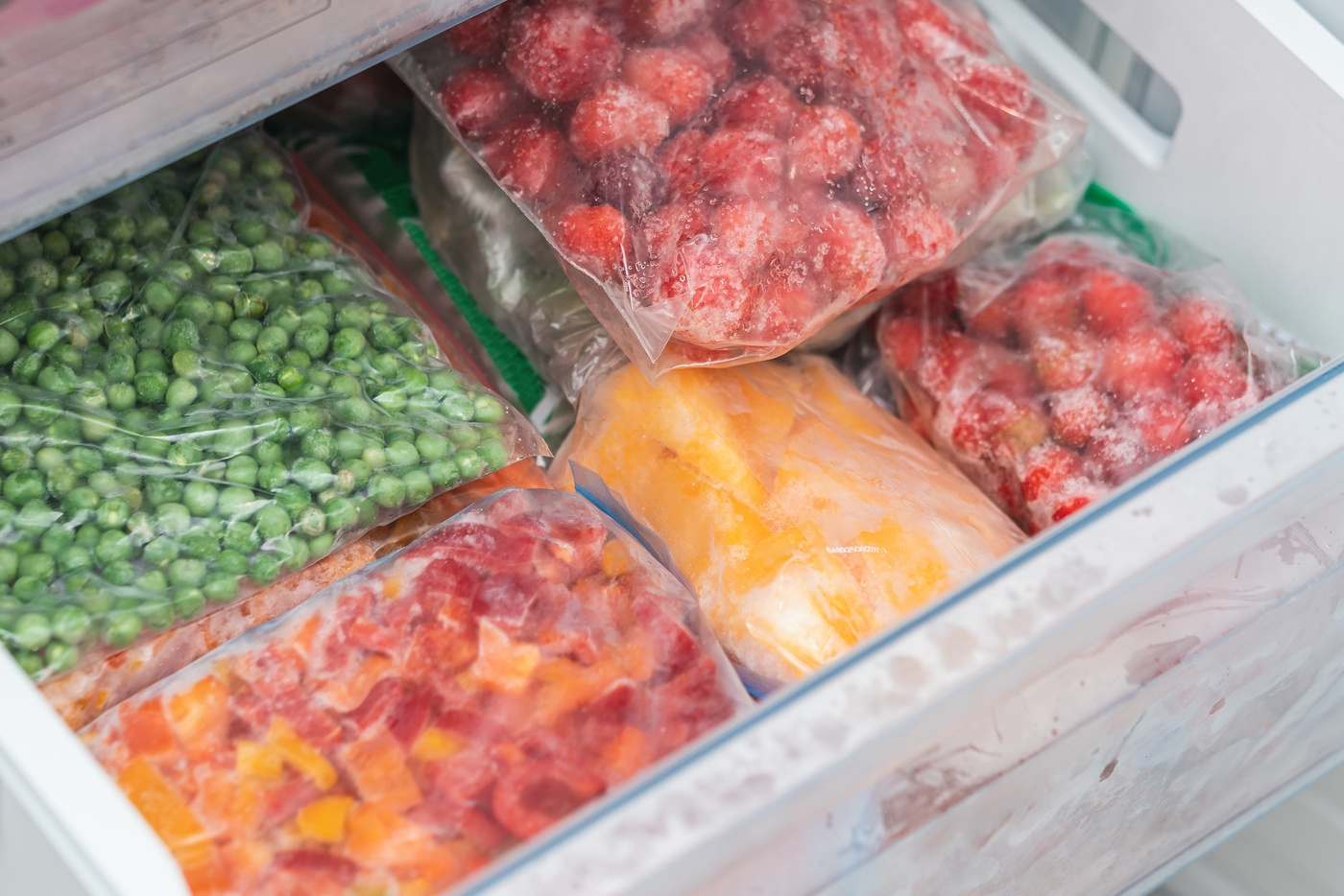 Cover image for Freezing fruits and vegetables