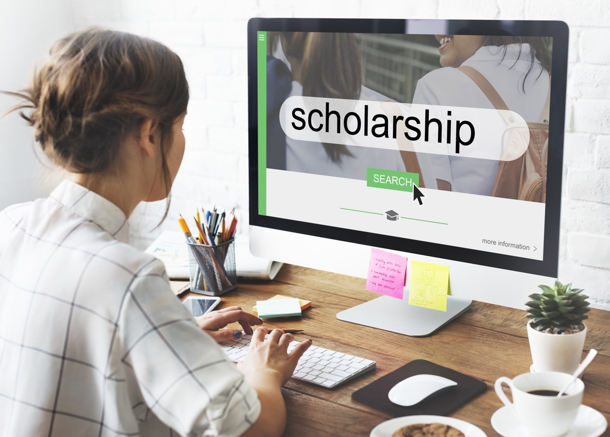 scholarship-computer-image.jpg
