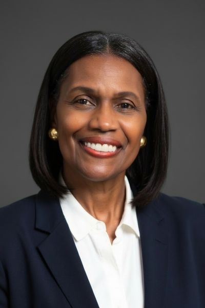 Image of board member Belinda Farrington
