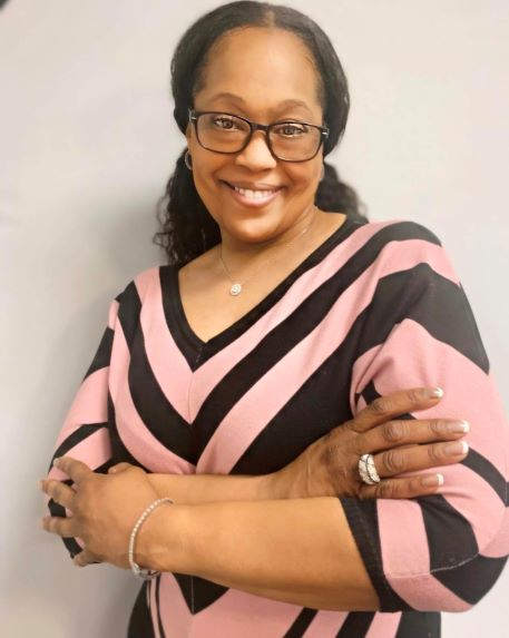 Headshot of Ambé Dowdell-White