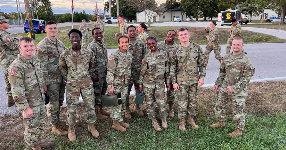 Members of the Lincoln University of Missouri ROTC program