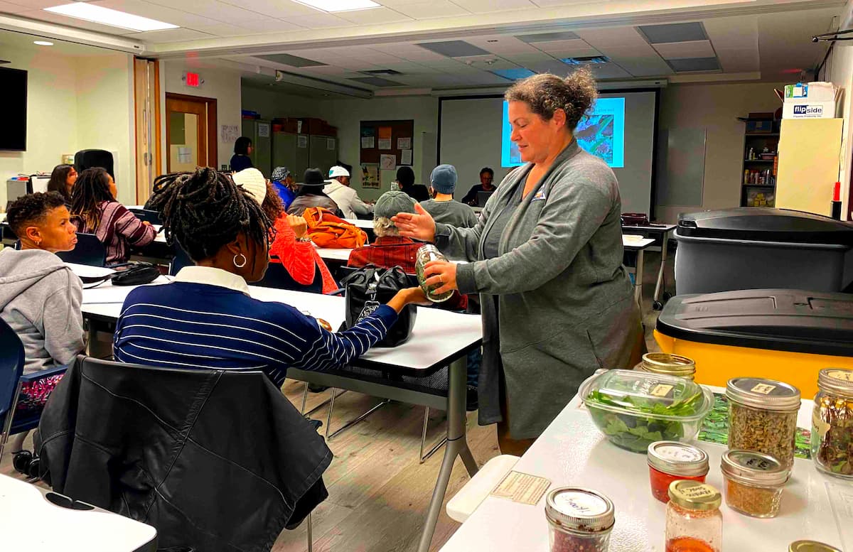 Missouri Department of Conservation’s Ginger Miller provided additional edible native samples to participants. 
