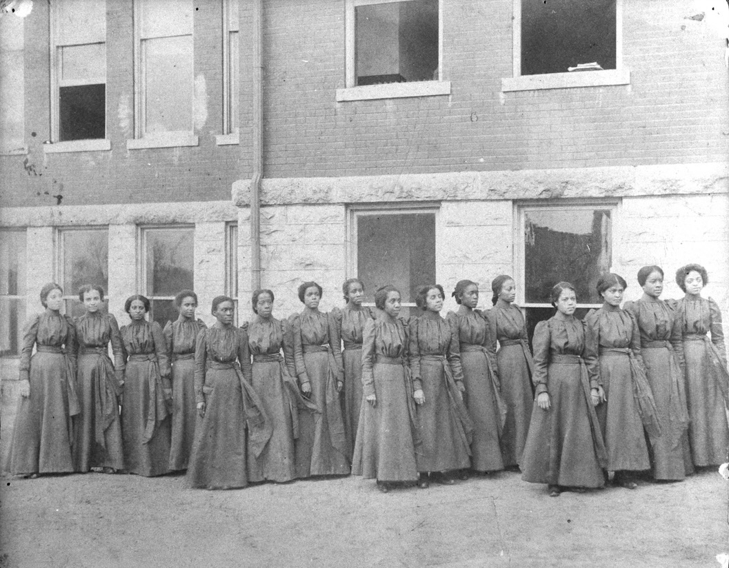 Black and white image of Lincoln University female students in the 1900s.
