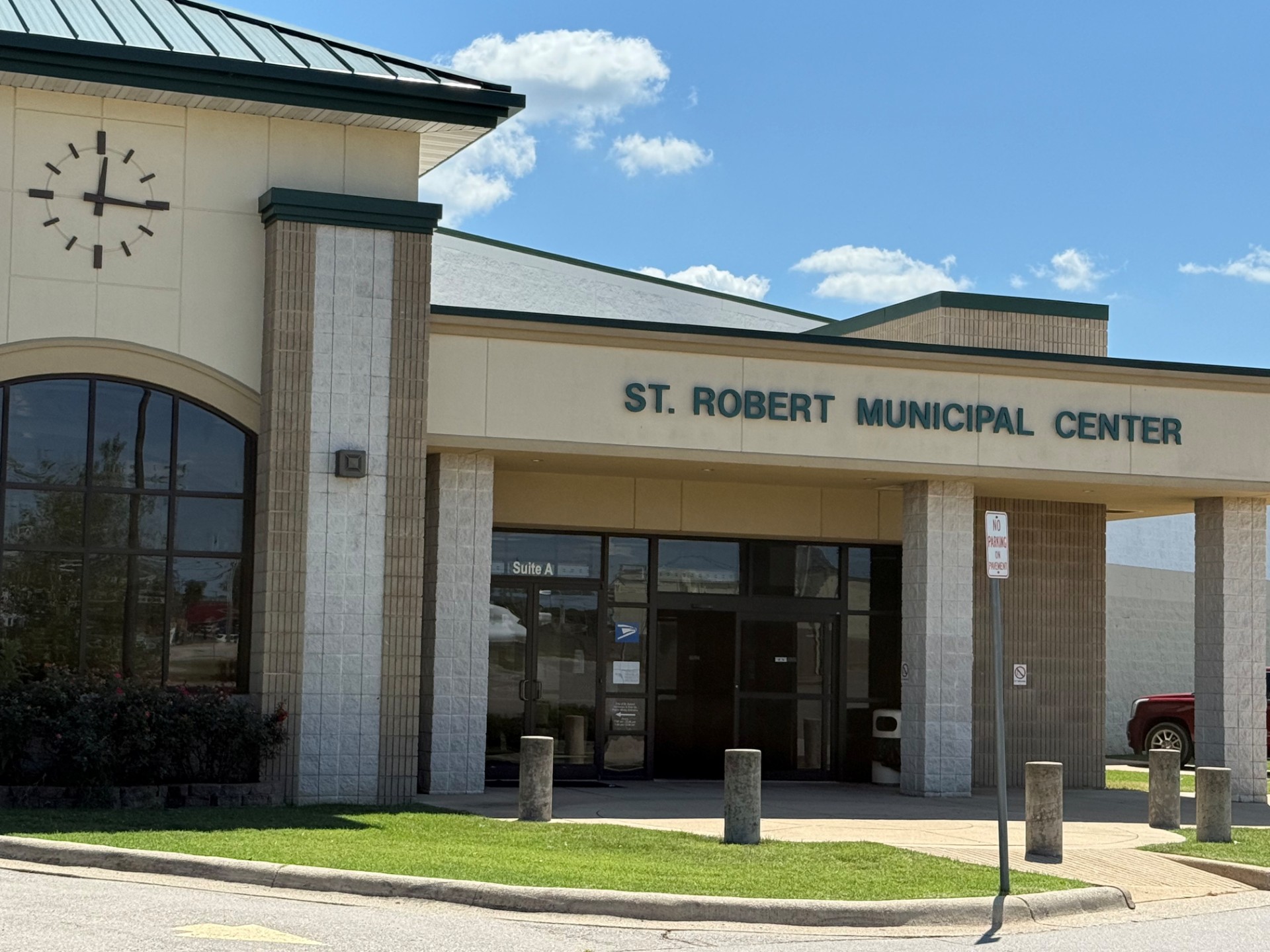Outside view of the Lincoln University Fort Leonard Wood/St. Robert Campus